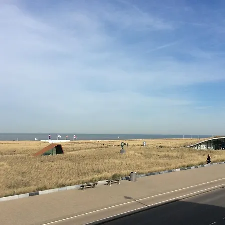 아파트 Katwijk 66